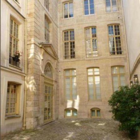 Apartmán Charming Cosy Triplex In Trendy Marais Paříž Exteriér fotografie