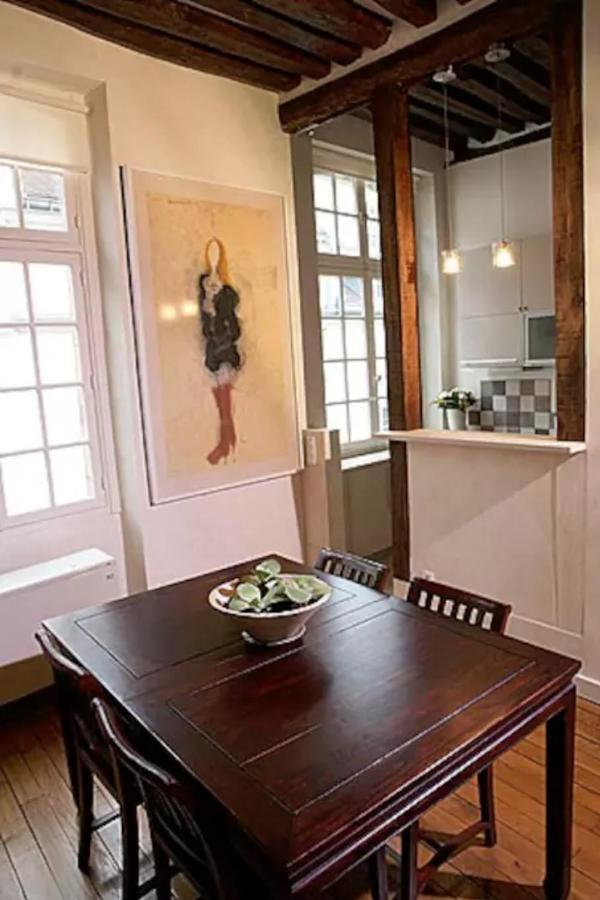 Apartmán Charming Cosy Triplex In Trendy Marais Paříž Exteriér fotografie